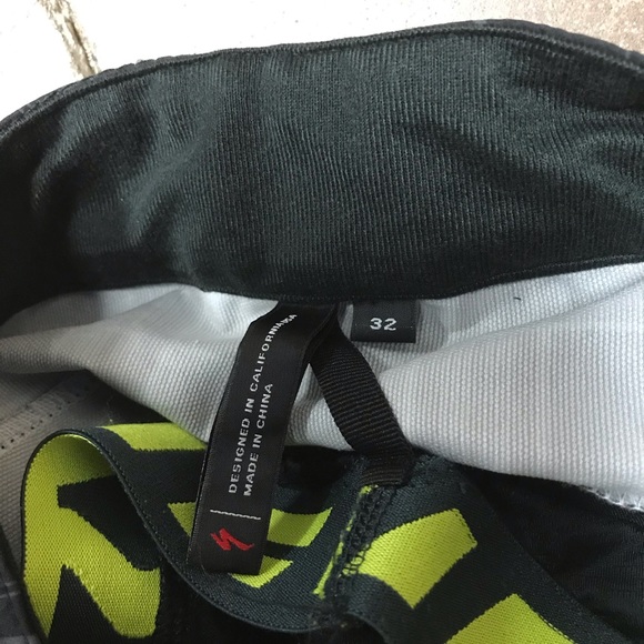 Specialized Mens MTB Cycling Shorts with Lining. Never used. - Picture 5 of 7